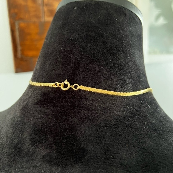 Vintage Trifari Gold Tone & Faux Onyx Statement Necklace Enamel Stone Abstract - Picture 4 of 10